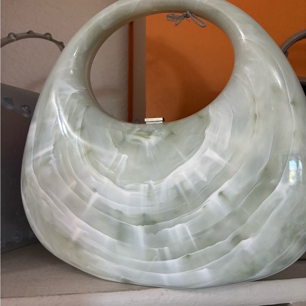 Chunky Marbled Resin Statement bag in Pale Green - Picture 3 of 3